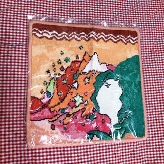 ツモリチサト(TSUMORI CHISATO)の【新品未使用】ツモリチサト＊ハンドタオル＊ハンカチ＊女の子＊火山＊カラフル(ハンカチ)