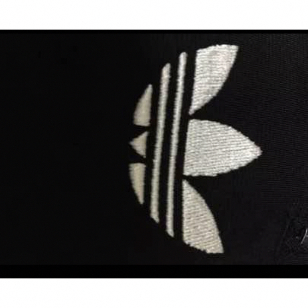 adidas(アディダス)のadidasoriginalsハーフパンツ　アディダスジャージ短パン メンズのパンツ(その他)の商品写真