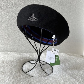ヴィヴィアンウエストウッド(Vivienne Westwood)のVivienne westwood 黒　ベレー帽 ヴィヴィアン ウエストウッド(ハンチング/ベレー帽)