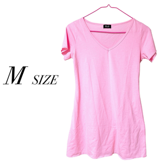 ピンク　Vネック　Tシャツ　M(Tシャツ(半袖/袖なし))