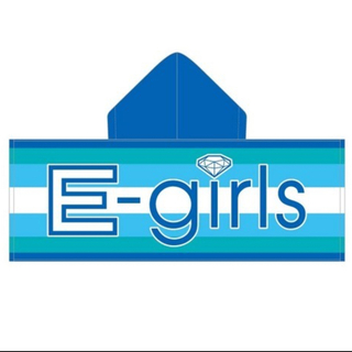 イーガールズ(E-girls)のE-girls  フード付スポーツタオル(ミュージシャン)