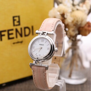 フェンディ(FENDI)の正規品【新品電池】FENDI 2700L/超美品 ホワイトシェル 動作良好(腕時計)