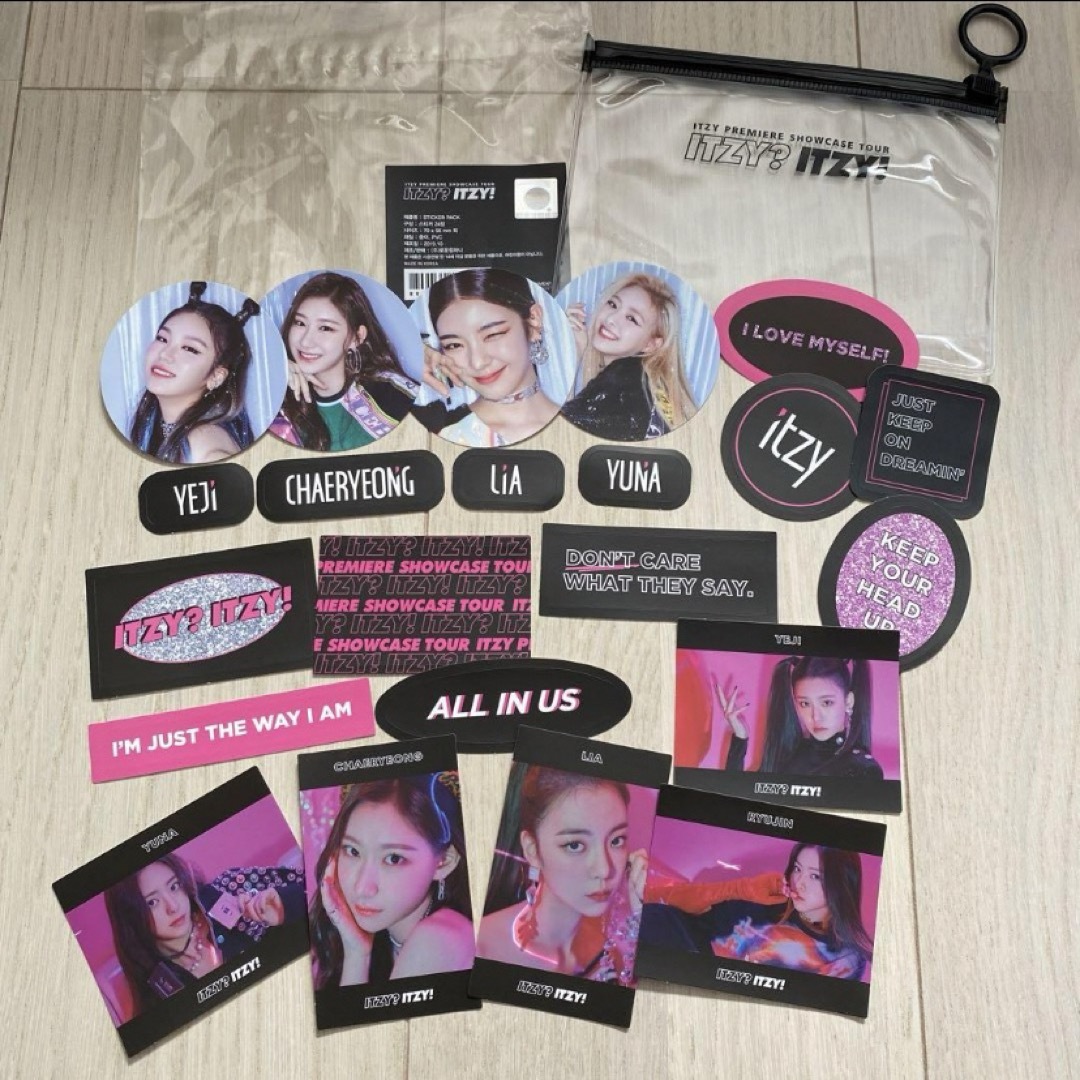 ITZY(イッチ)のITZY SHOWCASE MD STICKER PACK ステッカーセット エンタメ/ホビーのCD(K-POP/アジア)の商品写真