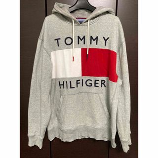 TOMMY HILFIGER トミーヒルフィガー　パーカー