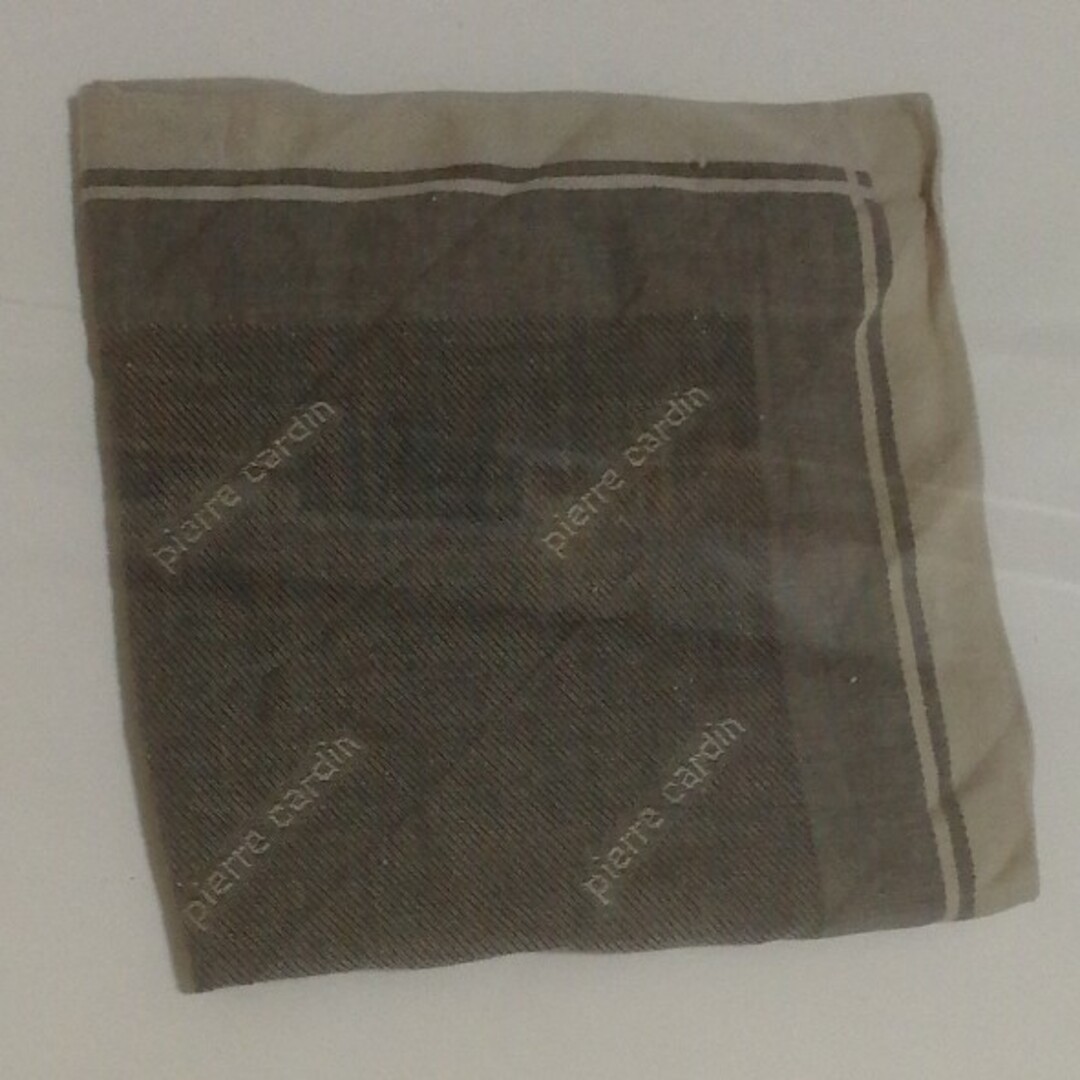 紳士用ハンカチ　グレー メンズのファッション小物(ハンカチ/ポケットチーフ)の商品写真