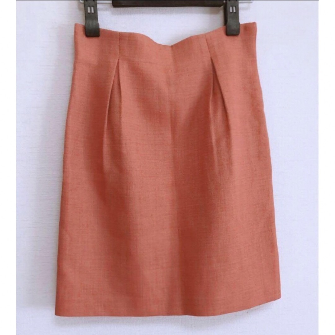 LAISSE PASSE(レッセパッセ)のLAISSE PASSE サーモンピンク膝丈スカート レディースのスカート(ひざ丈スカート)の商品写真