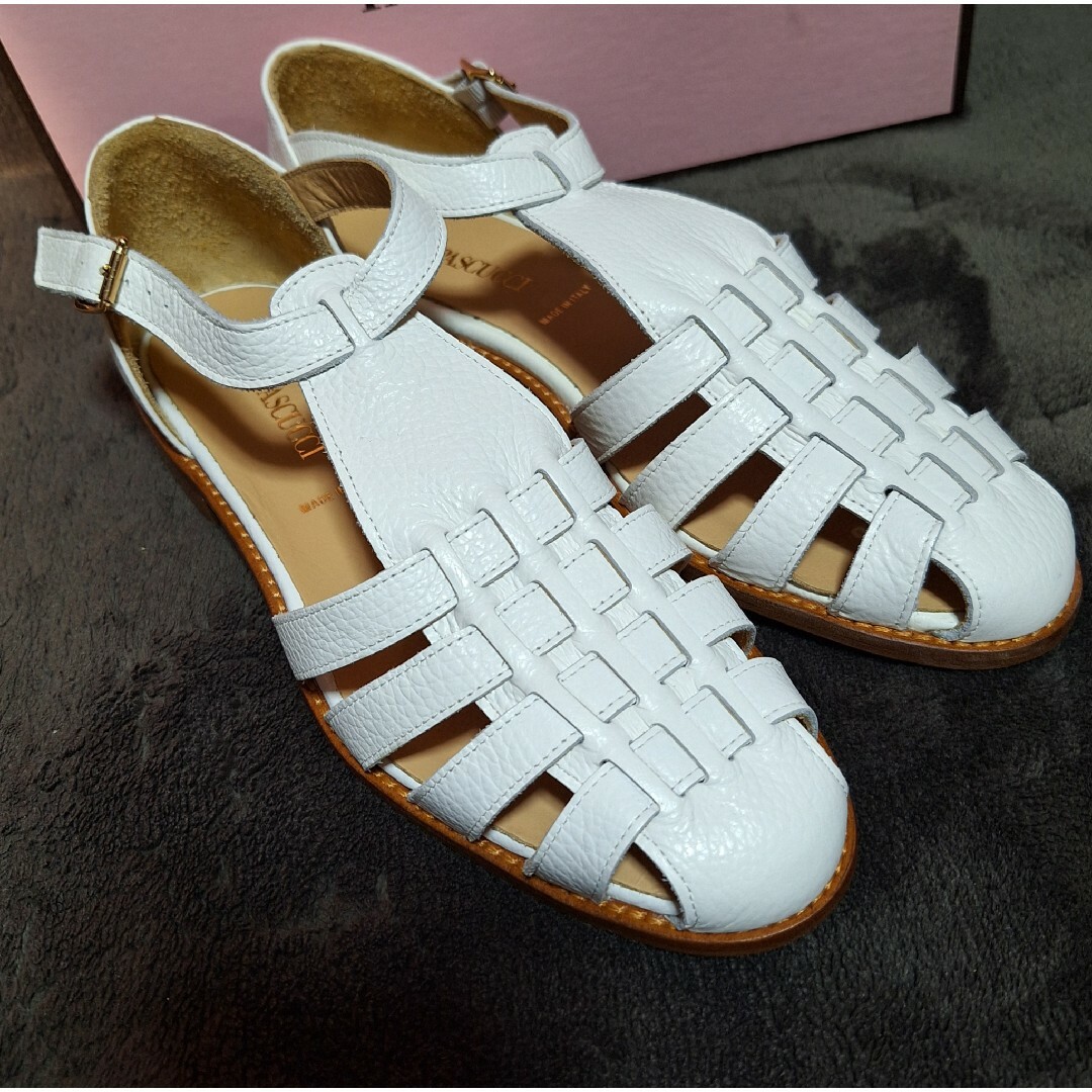 【新品/定価2.9万】PASCUCCI パスクッチ レザーグルカサンダル レディースの靴/シューズ(サンダル)の商品写真