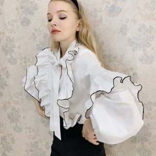 エピヌ(épine)のépine piping frill volume blouse(シャツ/ブラウス(長袖/七分))