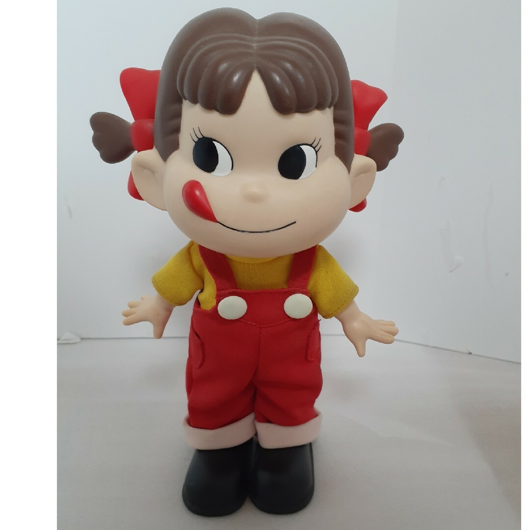 ペコちゃん人形 エンタメ/ホビーのおもちゃ/ぬいぐるみ(キャラクターグッズ)の商品写真