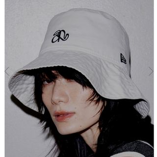 Ameri VINTAGE - NEW ERA×AMERI  BASIC LOGO  バケットハット　アイボリー