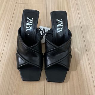 ザラ(ZARA)のZARA 新品 フェイクレザー サンダル 36 ザラ(サンダル)