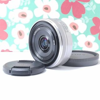 ソニー(SONY)の❤SONY 単焦点 SEL16F28❤パンケーキレンズ Eマウント❤大人気❤️(ミラーレス一眼)