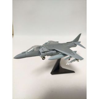 エフトイズコンフェクト(F-toys Confect)の1/144 AV-8B ハリアーⅡ+ 1-A アメリカ海兵隊 VA-214(模型/プラモデル)