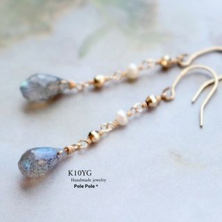 美しいシラー✧*。 K10YG ラブラドライトと淡水パールのピアス(ピアス)