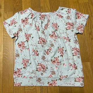 Tシャツ　カットソー　花柄　綿100%(カットソー(半袖/袖なし))