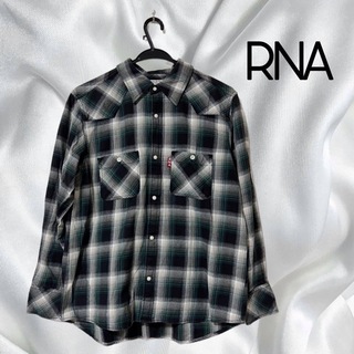 アールエヌエー(RNA)の【アールエヌエー 】RNA メンズシャツ　グリーンチェック  カジュアル　M(シャツ)