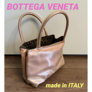 ボッテガヴェネタ(Bottega Veneta)のレア可愛すぎるイタリー製BOTTEGA VENETAボッテガヴェネタミニバッグ(ハンドバッグ)