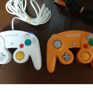 ニンテンドーゲームキューブ(オレンジ/橙色系)のフリマ ニンテンドーゲームキューブ(オレンジ/橙色系)のフリマ