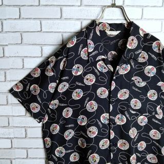 ヴィンテージ(VINTAGE)の柄シャツ☆アロハシャツ　半袖シャツ　レーヨン　開襟　オープンカラー　総柄　黒(シャツ)