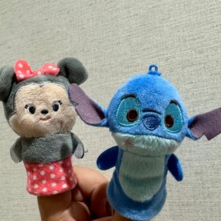 ディズニー(Disney)のディズニーストア　フィンガーパペット　ぬいぐるみ　ミニー　スティッチ(キャラクターグッズ)