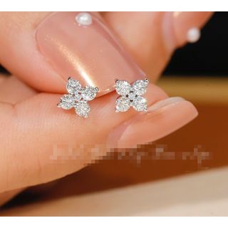 天然ダイヤモンドピアス0.4ct　k18(ピアス)