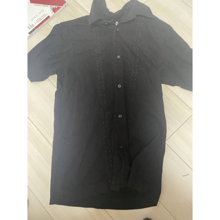 GUESS - 刺繍 半袖 シャツ 黒