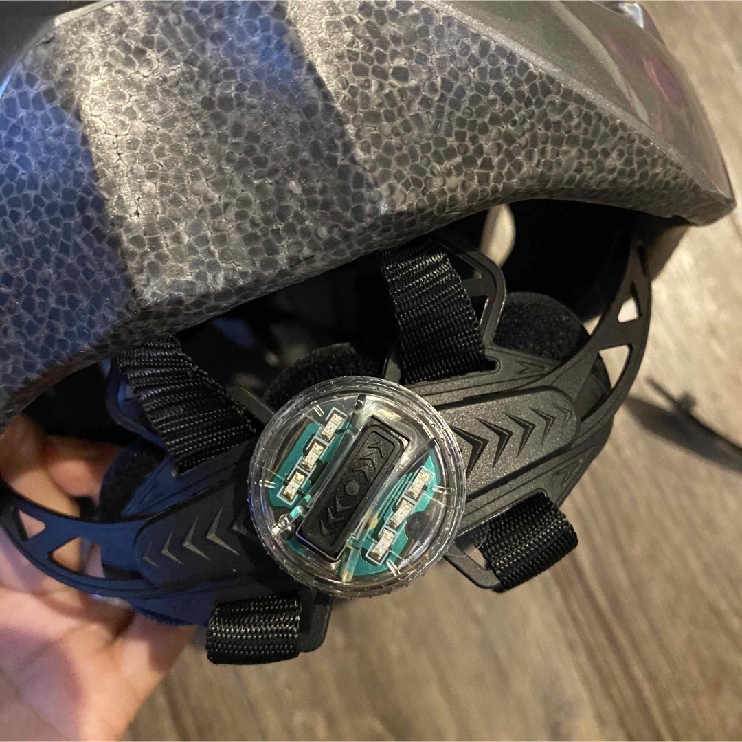 OUTDOORMASTER 自転車 ロードバイク MTB 両用ヘルメット　LED スポーツ/アウトドアの自転車(その他)の商品写真