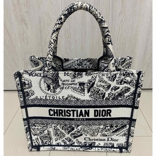 クリスチャンディオール(Christian Dior)の【希少】国内完売品　Dior ブックトート　スモールサイズ(トートバッグ)