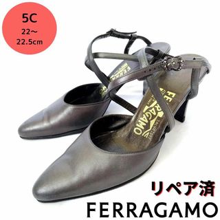 サルヴァトーレフェラガモ(Salvatore Ferragamo)のサルヴァトーレ・フェラガモ【Ferragamo】ストラップ パンプス グレー(ハイヒール/パンプス)