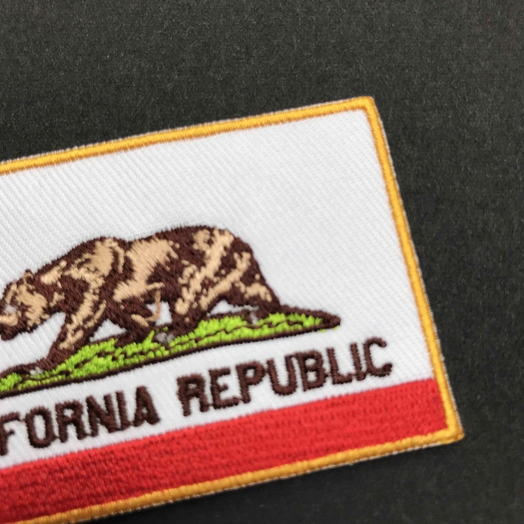 CALIFORNIA REPUBLIC カリフォルニア州旗 アイロンワッペン X 自動車/バイクのバイク(装備/装具)の商品写真