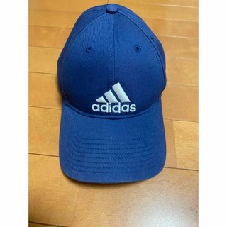 アディダス(adidas)のadidasキャップ(帽子)