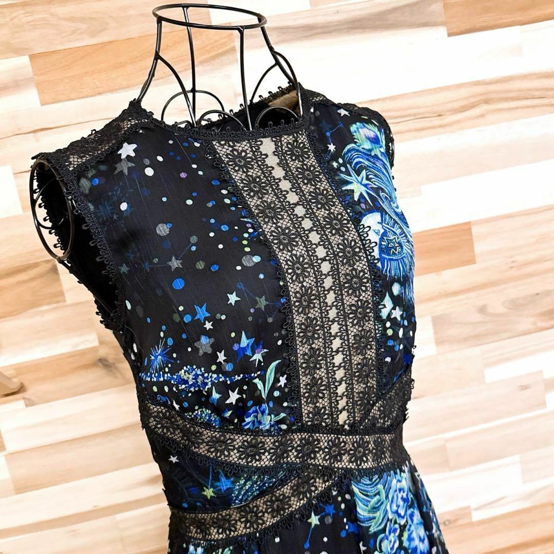 美品【タダシショージ】シフォン 花レース 星 ロング ドレス ワンピース 黒×青 美品【タダシショージ】シフォン 花レース 星 ロング ドレス ワンピース 黒×青