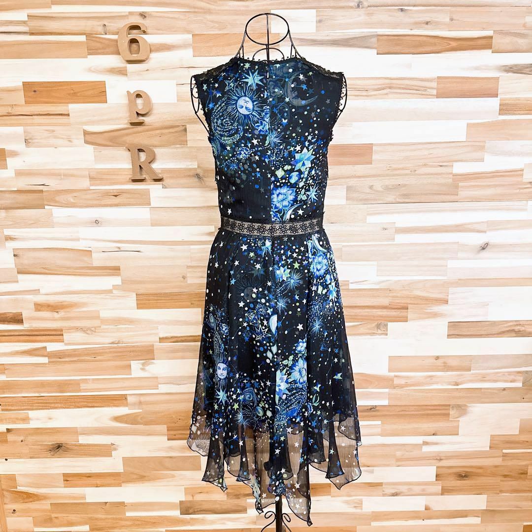 美品【タダシショージ】シフォン 花レース 星 ロング ドレス ワンピース 黒×青 美品【タダシショージ】シフォン 花レース 星 ロング ドレス ワンピース 黒×青