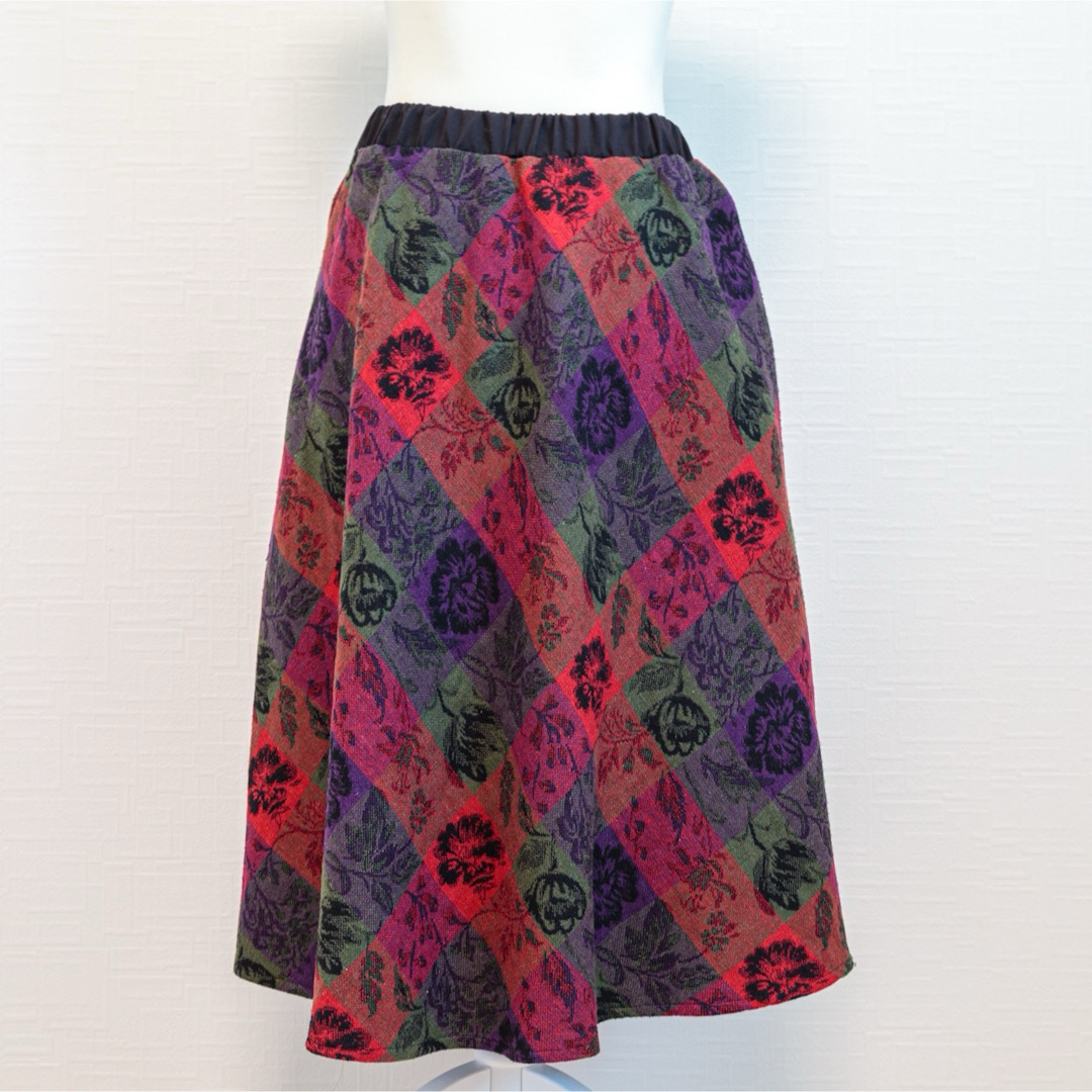 somari imagination チェック柄フラワープリント　ひざ丈スカート レディースのスカート(ひざ丈スカート)の商品写真