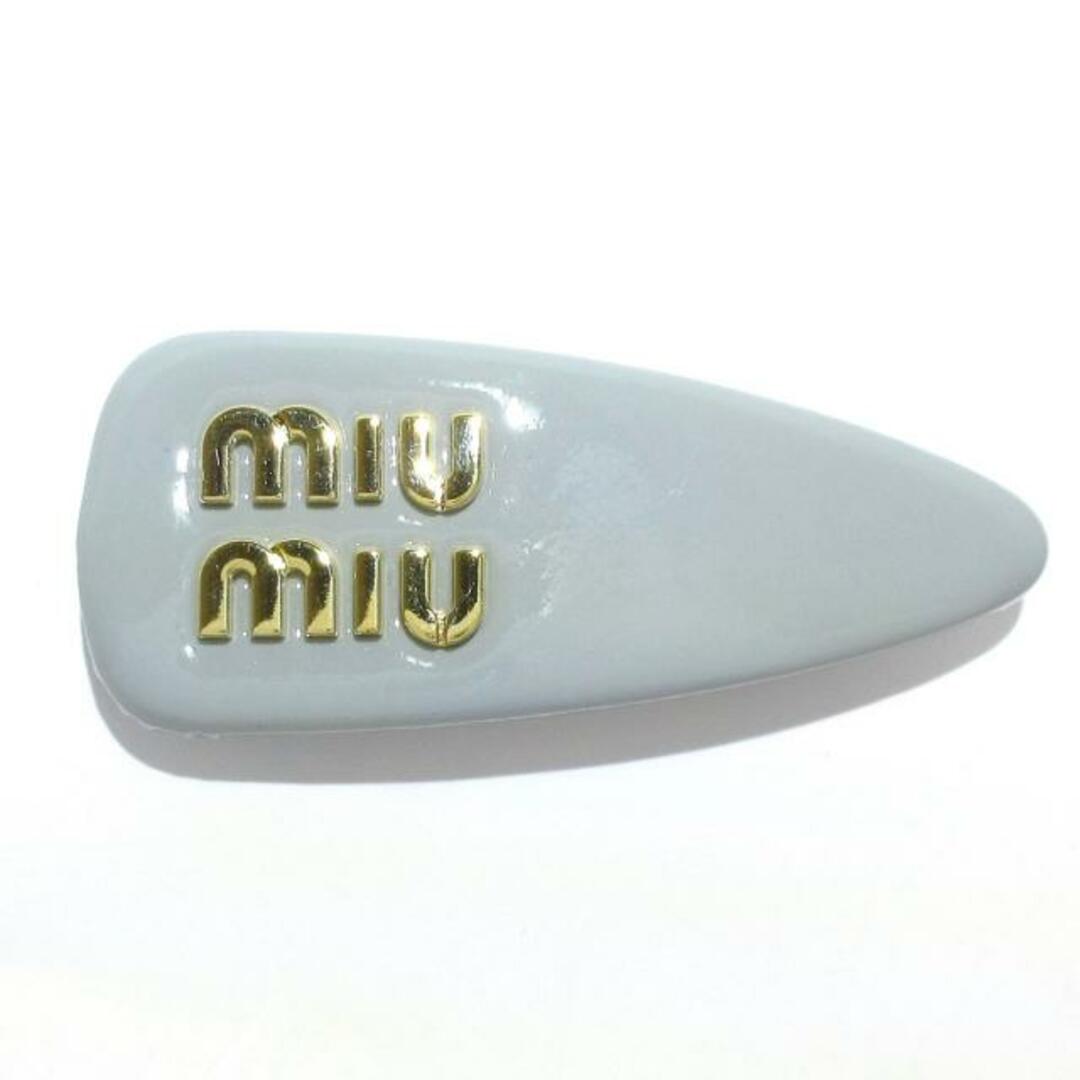 miumiu(ミュウミュウ) バレッタ美品 - エナメル(レザー)×金属 miumiu(ミュウミュウ) バレッタ美品 - エナメル(レザー)×金属