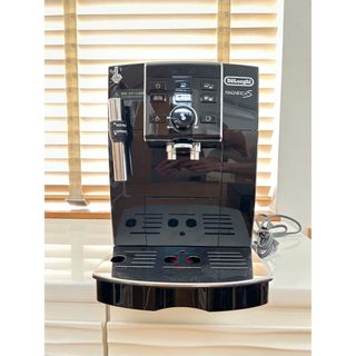 デロンギ(DeLonghi)の使用少なめ★デロンギMAGNIFICA SエスプレッソECAM23120BN(エスプレッソマシン)