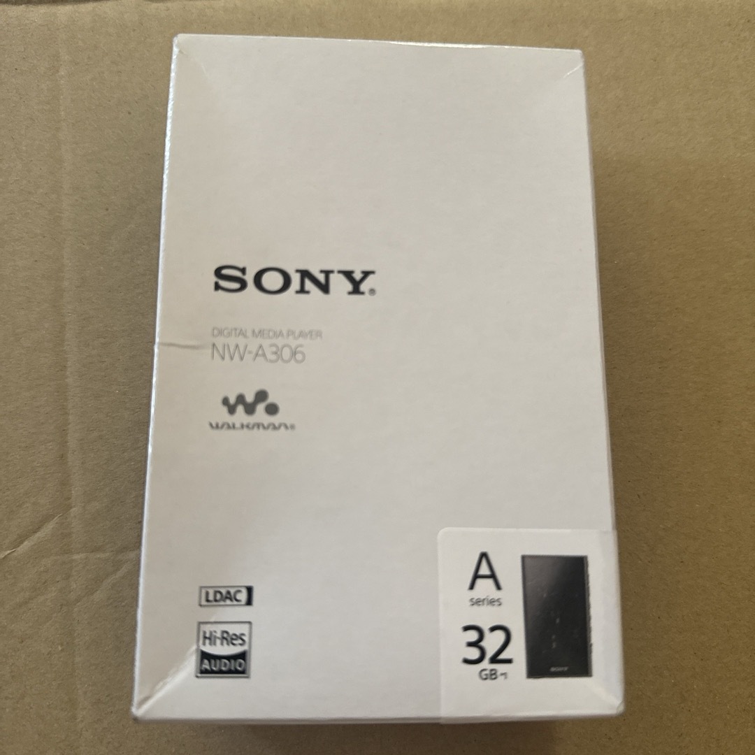 SONY(ソニー)の「Aya専用」 SONY Walkman NW-A306(B) スマホ/家電/カメラのオーディオ機器(ポータブルプレーヤー)の商品写真