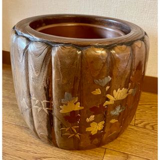 アンティーク　菊花型火鉢　(その他)