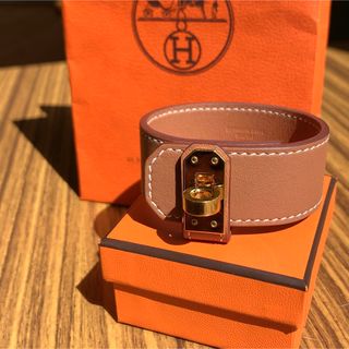 エルメス(Hermes)の【美品】エルメス ケリーツイストPM レザーバングル　ブレスレット (ブレスレット/バングル)