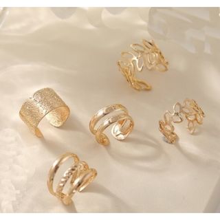 【お買い得商品】イヤー クリップ　5点セット　ゴールド アクセサリー　フック(イヤーカフ)