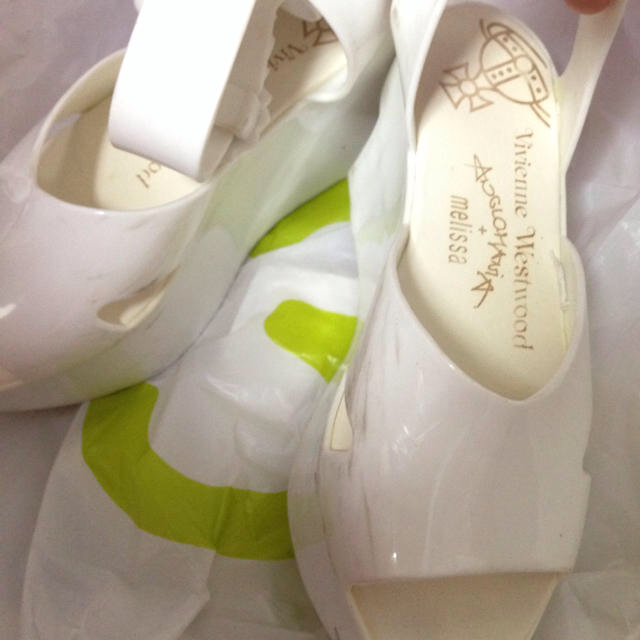 【VIVIENNE WESTWOOD】 メリッサフィアーノプレーンカメラバッグ 楽天市場】Vivienne Westwood ヴィヴィアンウエストウッド