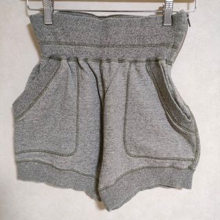 イッセイミヤケ(ISSEY MIYAKE)のISSEY MIYAKE 80S 80年代 筆タグ スウェット サイズ9 コットン ショートパンツ ハーフパンツ ショーツ グレー・ベージュミックス レディース イッセイミヤケ【中古】4-0421S△(ショートパンツ)