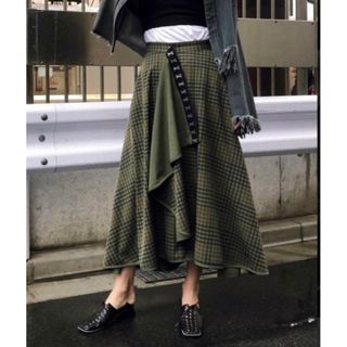 アメリヴィンテージ(Ameri VINTAGE)のAMERI RAFFLE FLARE CHECK SKIRT(ロングスカート)