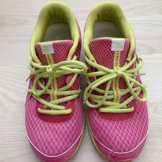 ミズノ(MIZUNO)のミズノ　ランニングシューズ　ピンク　レディース　23.5 (シューズ)