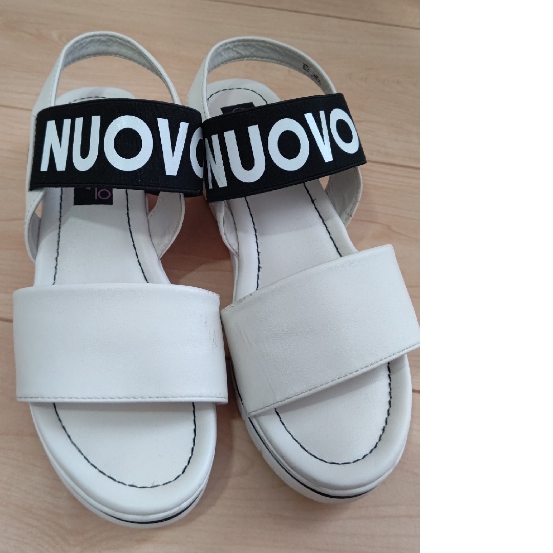 NUOVO Girl サンダル24cm レディースの靴/シューズ(サンダル)の商品写真