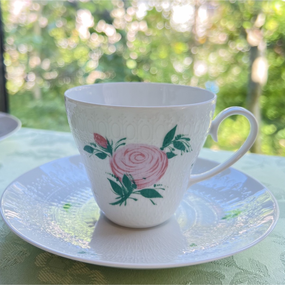 リモージュ　希少廃盤品　ベルナルド・ローハン　2客セット　薔薇　カップ　ソーサー リモージュ 希少廃盤品 ベルナルド・ローハン 2客セット 薔薇