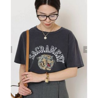 DEUXIEME CLASSE - REMI RELIEF/レミレリーフSACRAMENT TIGER Ｔシャツ