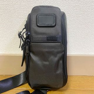 トゥミ(TUMI)のTUMI メンズ ボディバッグ モスグリーン(ボディーバッグ)