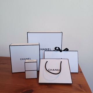 シャネル(CHANEL)のCHANEL　ギフトボックス(ショップ袋)