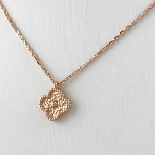 ヴァンクリーフアンドアーペル(Van Cleef & Arpels)のヴァンクリーフ＆アーペル スウィート アルハンブラ ネックレス 750 【中古】(ネックレス)